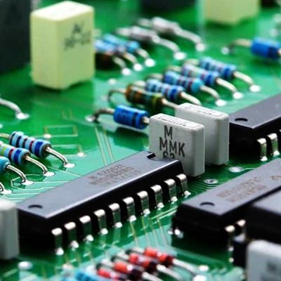 Quali sono le strategie di soppressione e interferenza RF nell'elaborazione P...